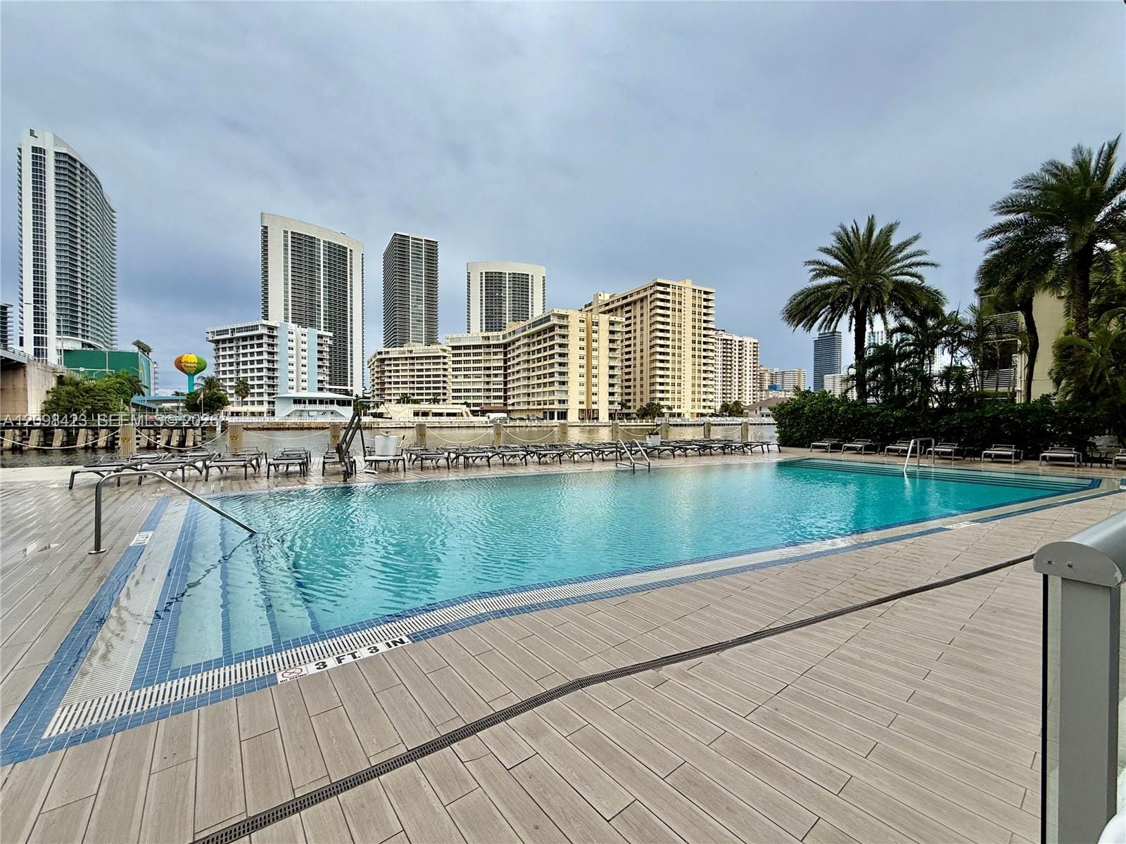 2602 E Hallandale Beach Boulevard R2203, Hallandale Beach, FL 33009 photo 2