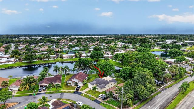4904 NW 96th Avenue, Sunrise, FL 33351
