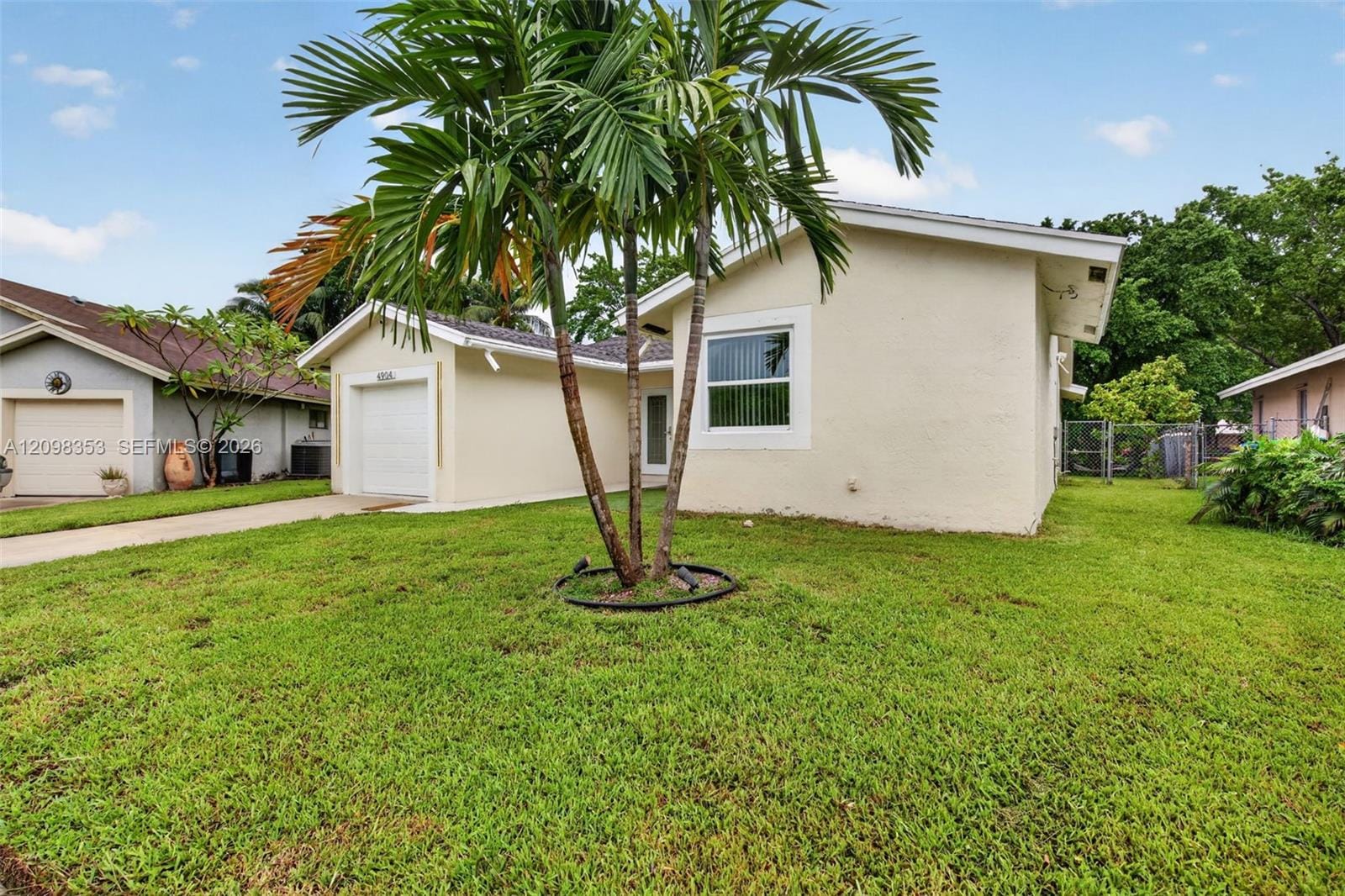 4904 NW 96th Avenue — photo 3