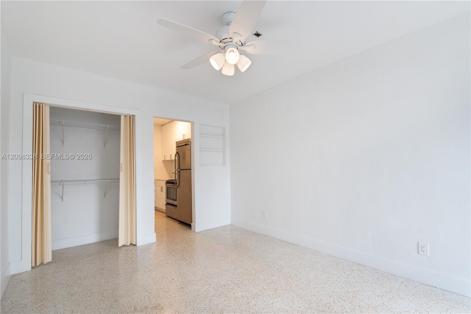 1450 SW 6th Street 3 — photo 2