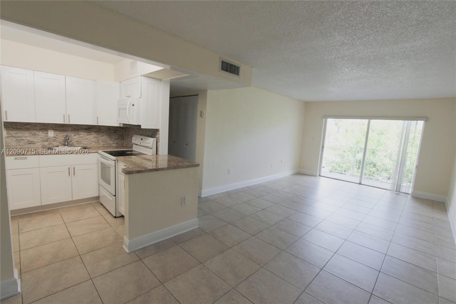 5102 NW 79th Avenue 208, Doral, FL 33166 photo 4