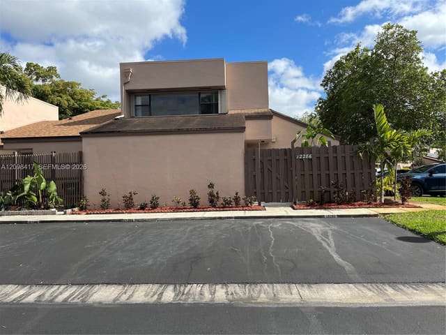 12286 NW 13th Court, Pembroke Pines, FL 33026