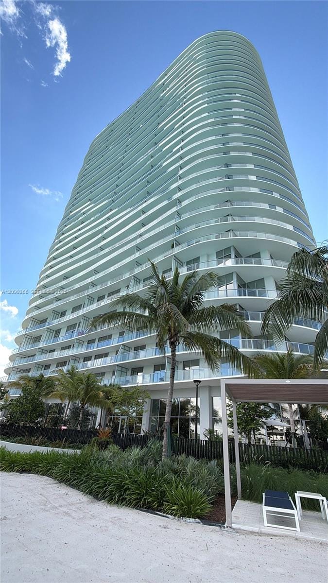 2411 Laguna Circle 408, North Miami, FL 33181 photo 20