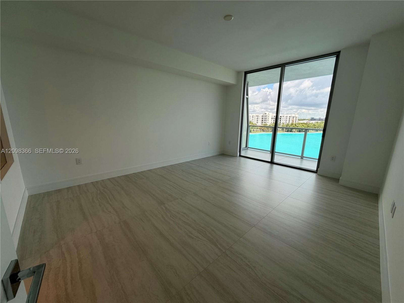 2411 Laguna Circle 408, North Miami, FL 33181 photo 6