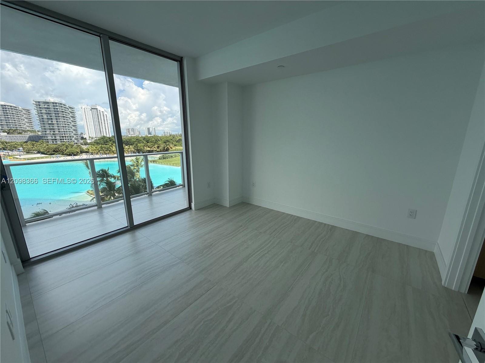 2411 Laguna Circle 408, North Miami, FL 33181 photo 7
