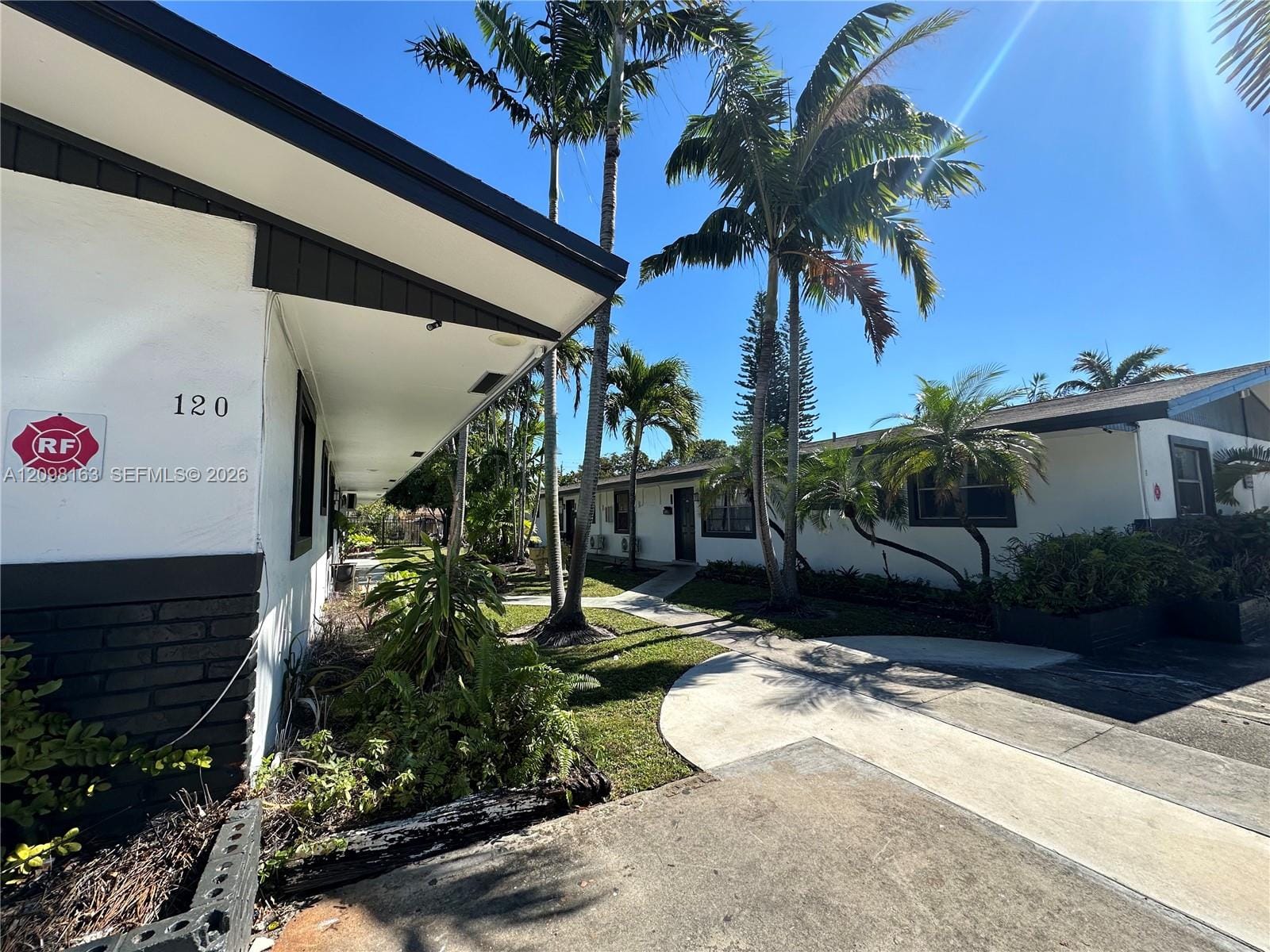 108 NW 2nd Avenue C, Hallandale Beach, FL 33009 photo 17