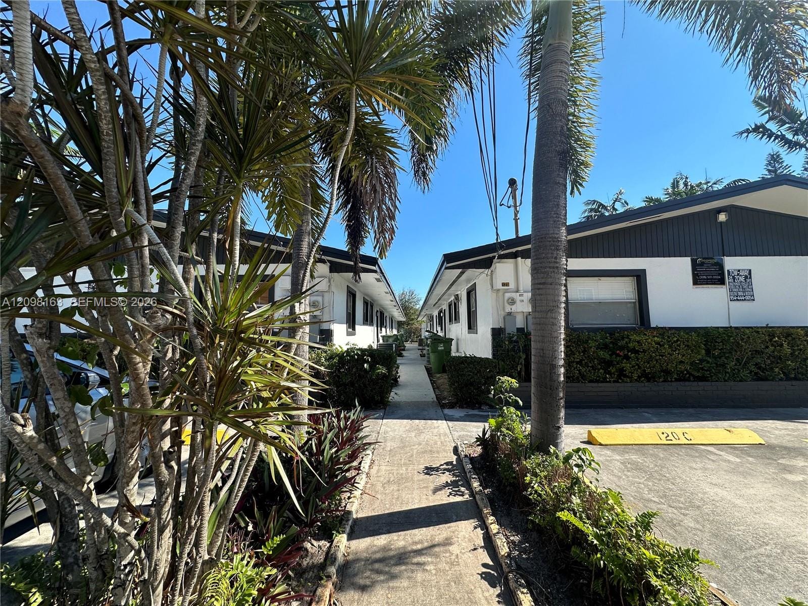 108 NW 2nd Avenue C, Hallandale Beach, FL 33009 photo 20
