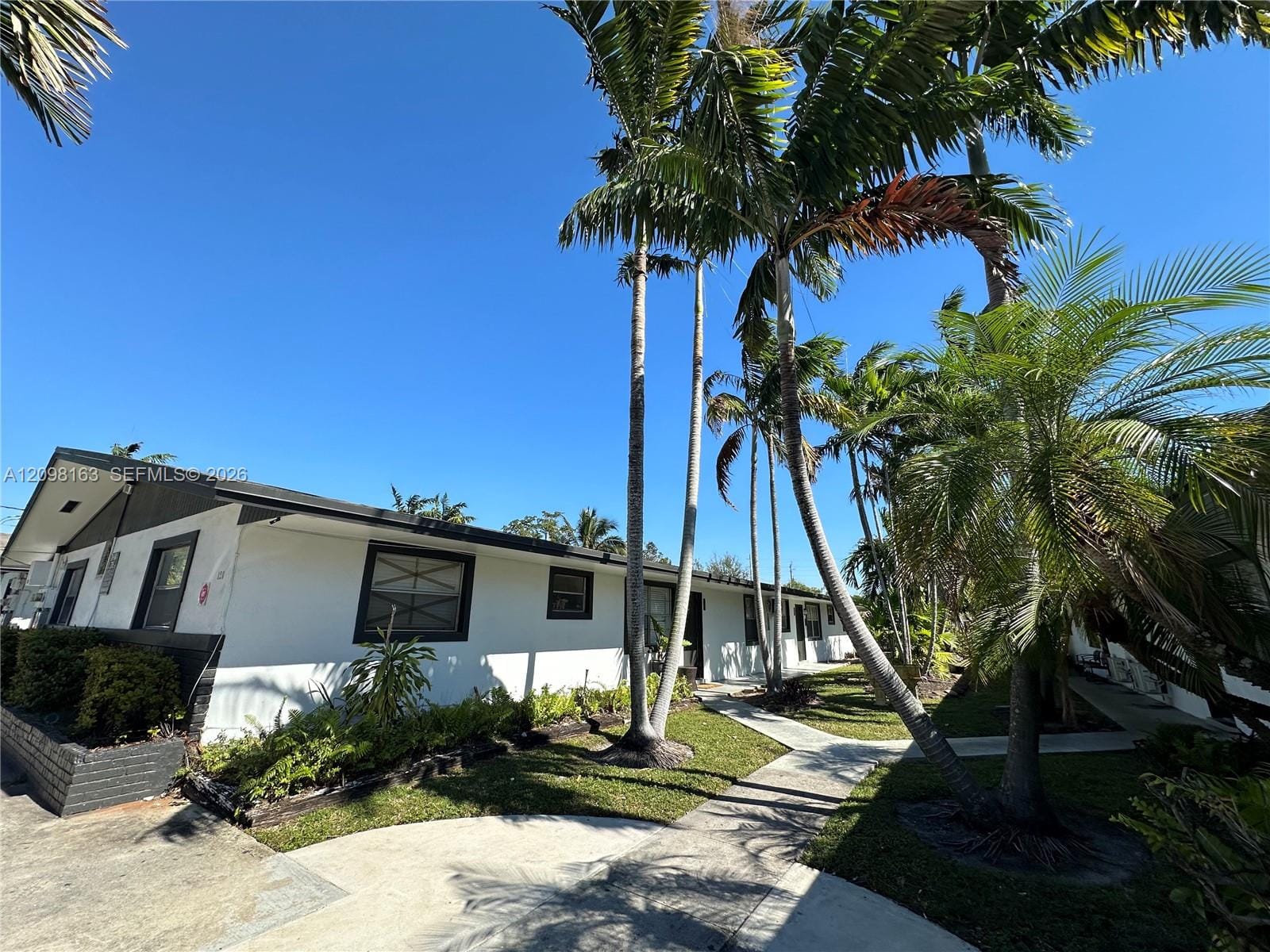 108 NW 2nd Avenue C, Hallandale Beach, FL 33009 photo 22