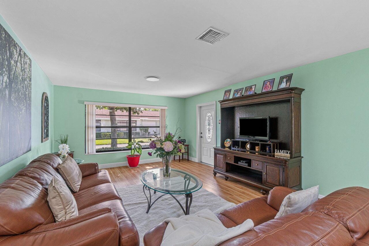 9825 Walnut Tree Way — photo 7