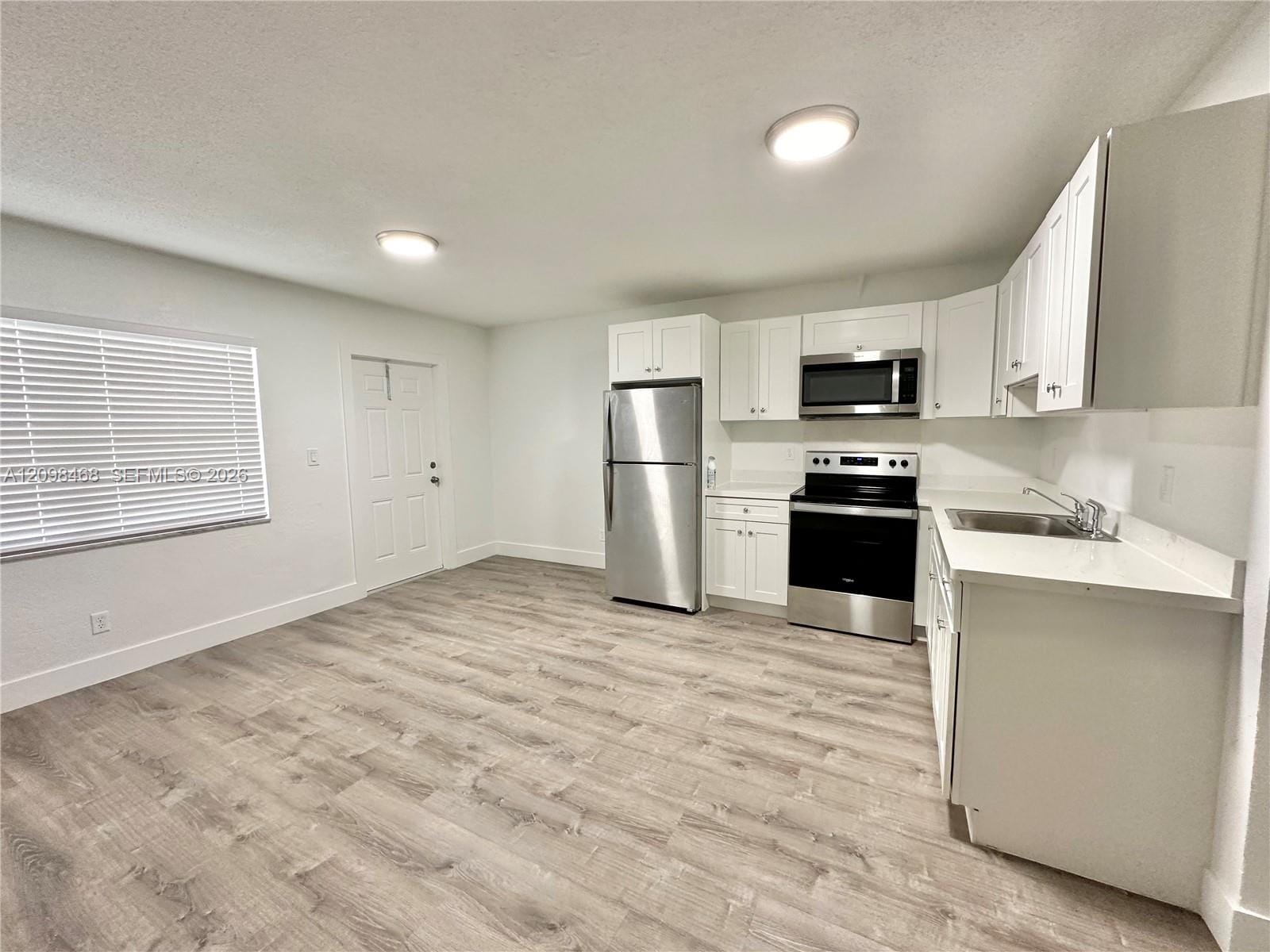 3616 NE 11th Avenue 6 — photo 3