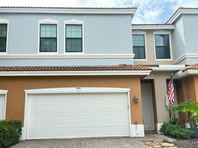 5026 S ASTOR Circle, Delray Beach, FL 33484