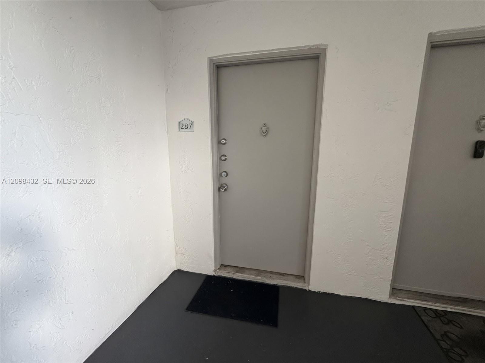 5740 Rock Island Road 287 — photo 2