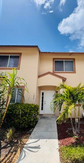 3 bedroom home for sale at 1604 Lakeview, Royal Palm Beach, FL 33411 — $2,700