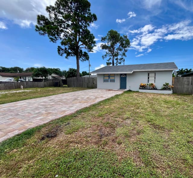3566 Ivanhoe Avenue, Boynton Beach, FL 33436