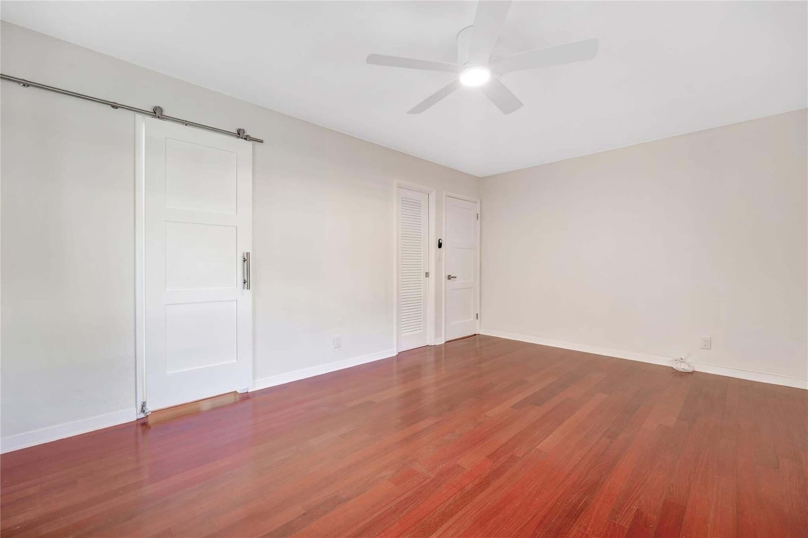 2142 NE 17th Avenue, Wilton Manors, FL 33305 photo 25