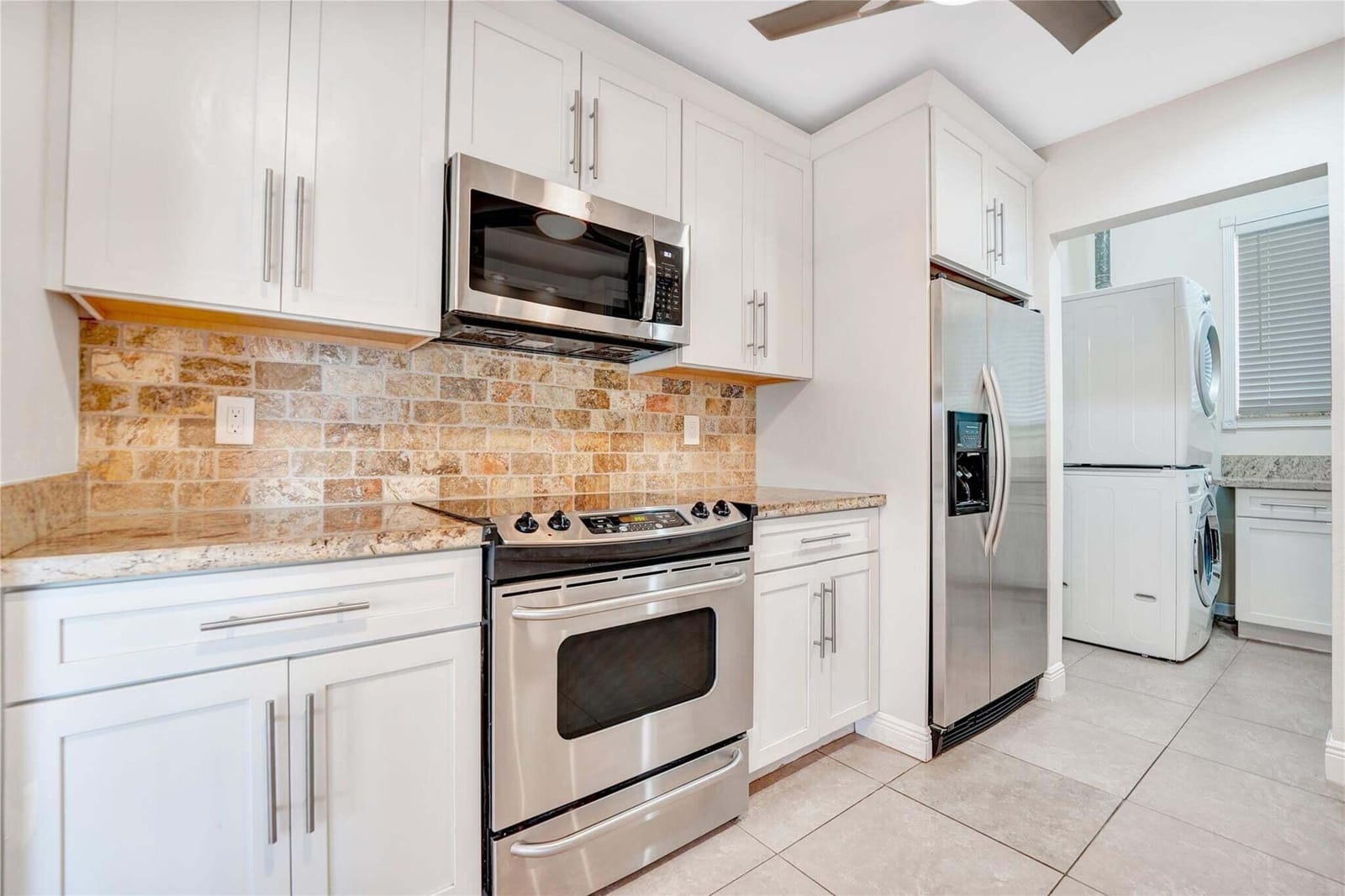 2142 NE 17th Avenue, Wilton Manors, FL 33305 photo 10