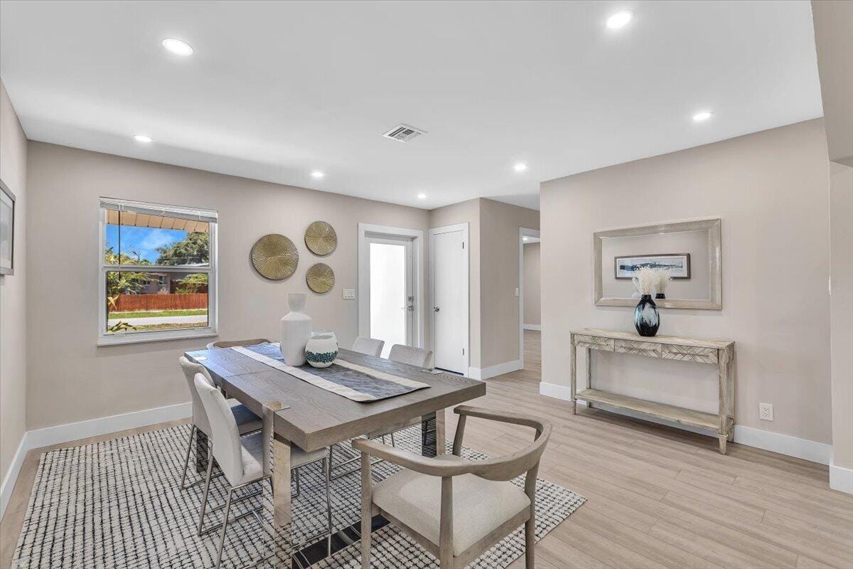 902 Garnett Street — photo 11