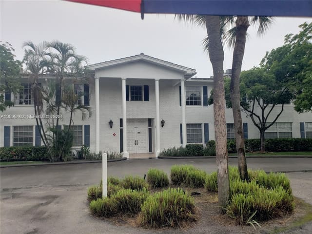 2220 NE 68th Street 1028, Fort Lauderdale, FL 33308