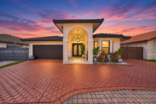8936 NW 150th Terrace, Miami Lakes, FL 33018