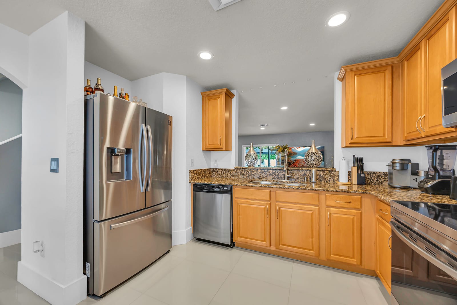 5933 MANCHESTER Way 5933, Tamarac, FL 33321 photo 14