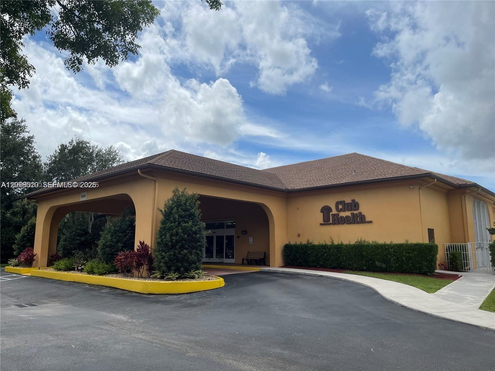 800 SW 142nd Avenue 104N, Pembroke Pines, FL 33027 photo 4