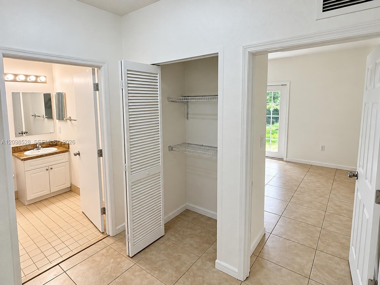 18951 SW 113th Place, Miami, FL 33157 photo 6