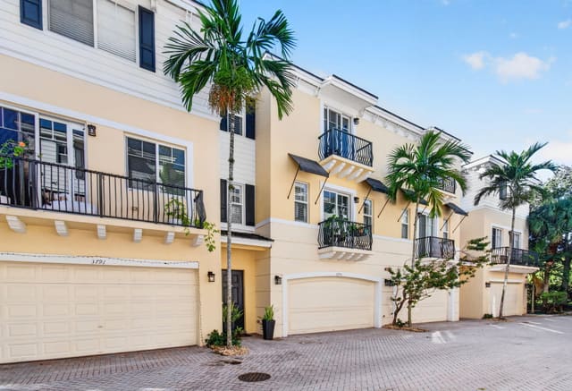 3793 NW 5TH Terrace, Boca Raton, FL 33431