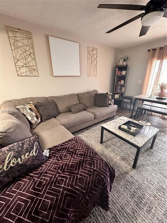 1100 SW 104th Court E-201, Miami, FL 33174