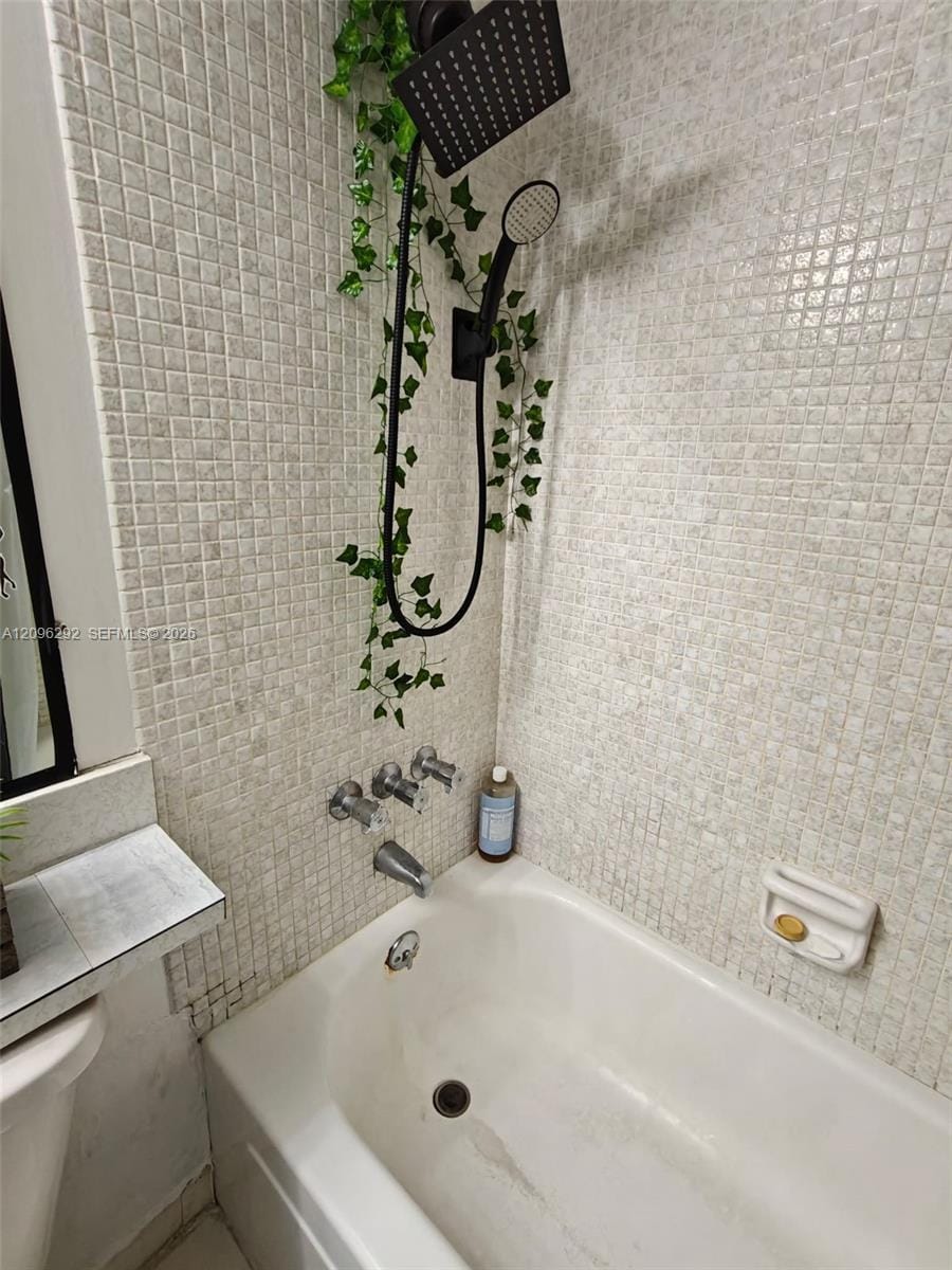 4311 Crystal Lake Drive 120, Deerfield Beach, FL 33064 photo 14