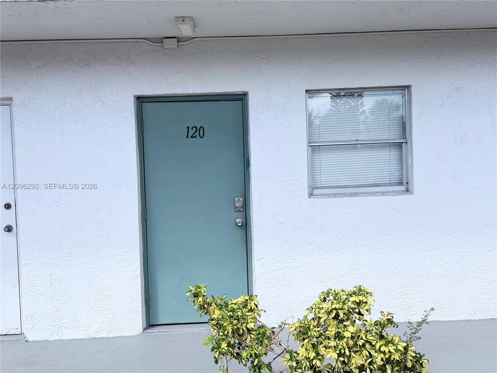 4311 Crystal Lake Drive 120 — photo 3