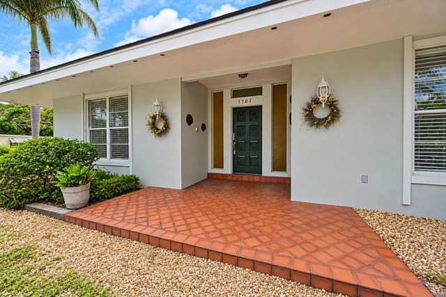 1707 S 8TH Street, Fort Pierce, FL 34950