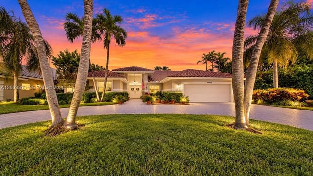 10071 NW 7th Street, Plantation, FL 33324
