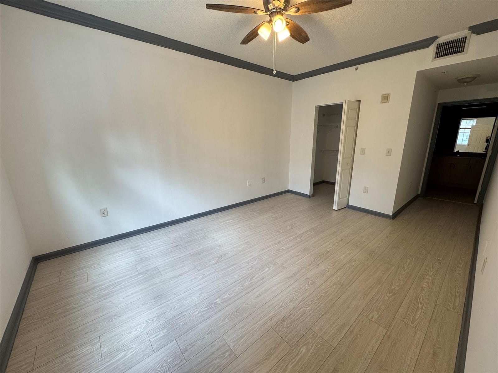 533 NE 3rd Avenue 207, Fort Lauderdale, FL 33301 photo 6