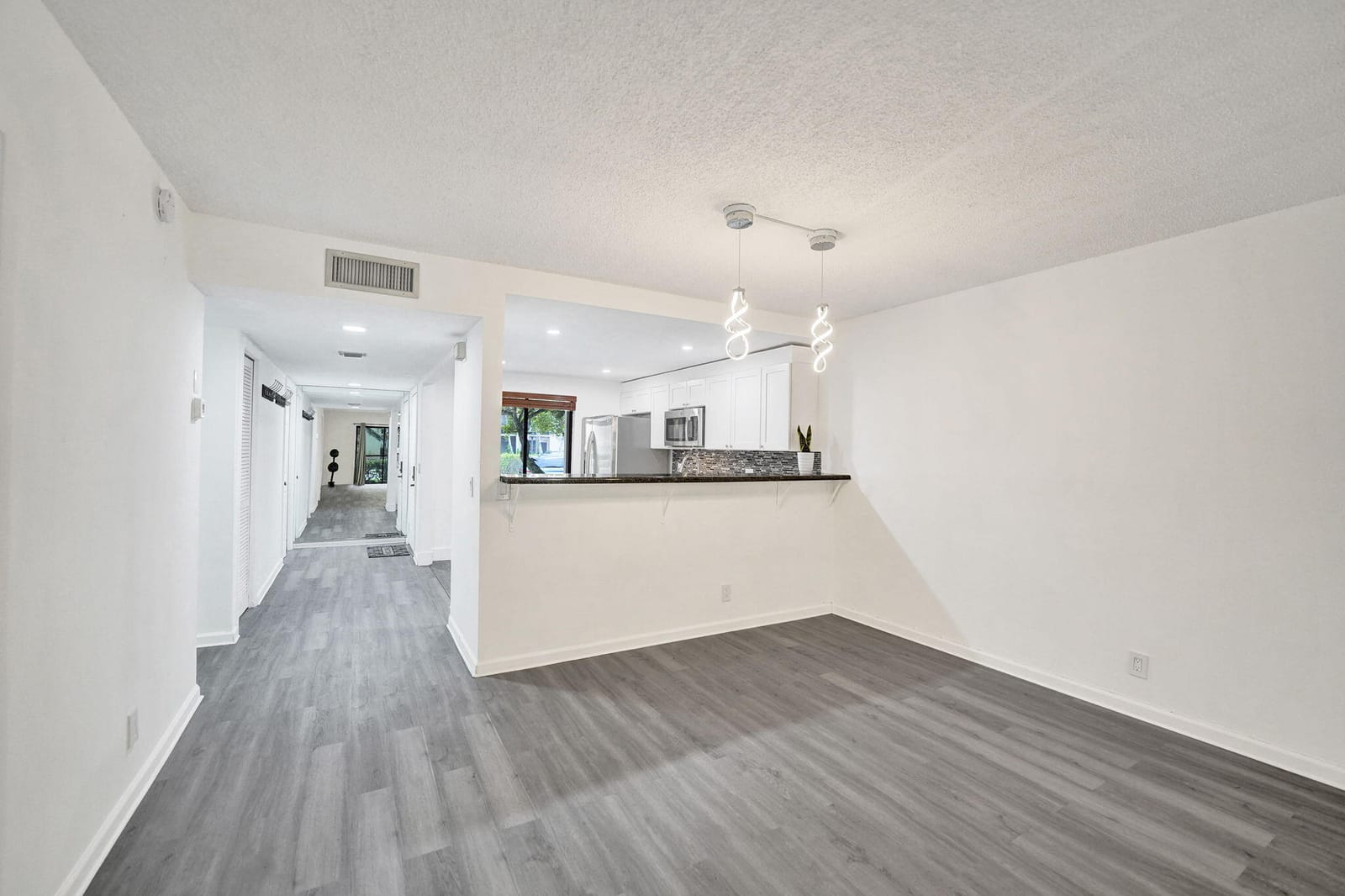 310 Lakeview Drive 105, Weston, FL 33326 photo 11