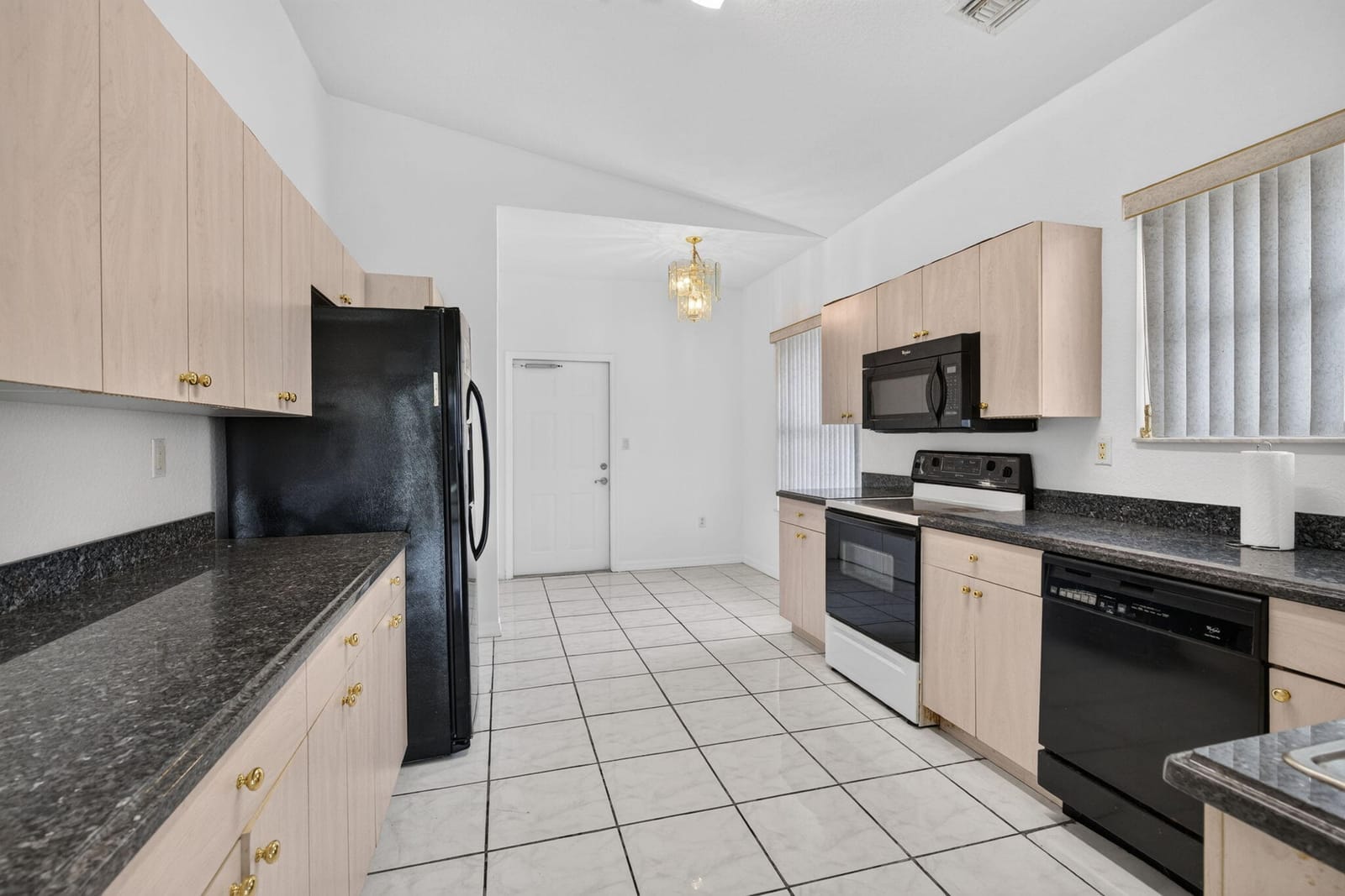 900 SE 2ND Avenue, Dania Beach, FL 33004 photo 15