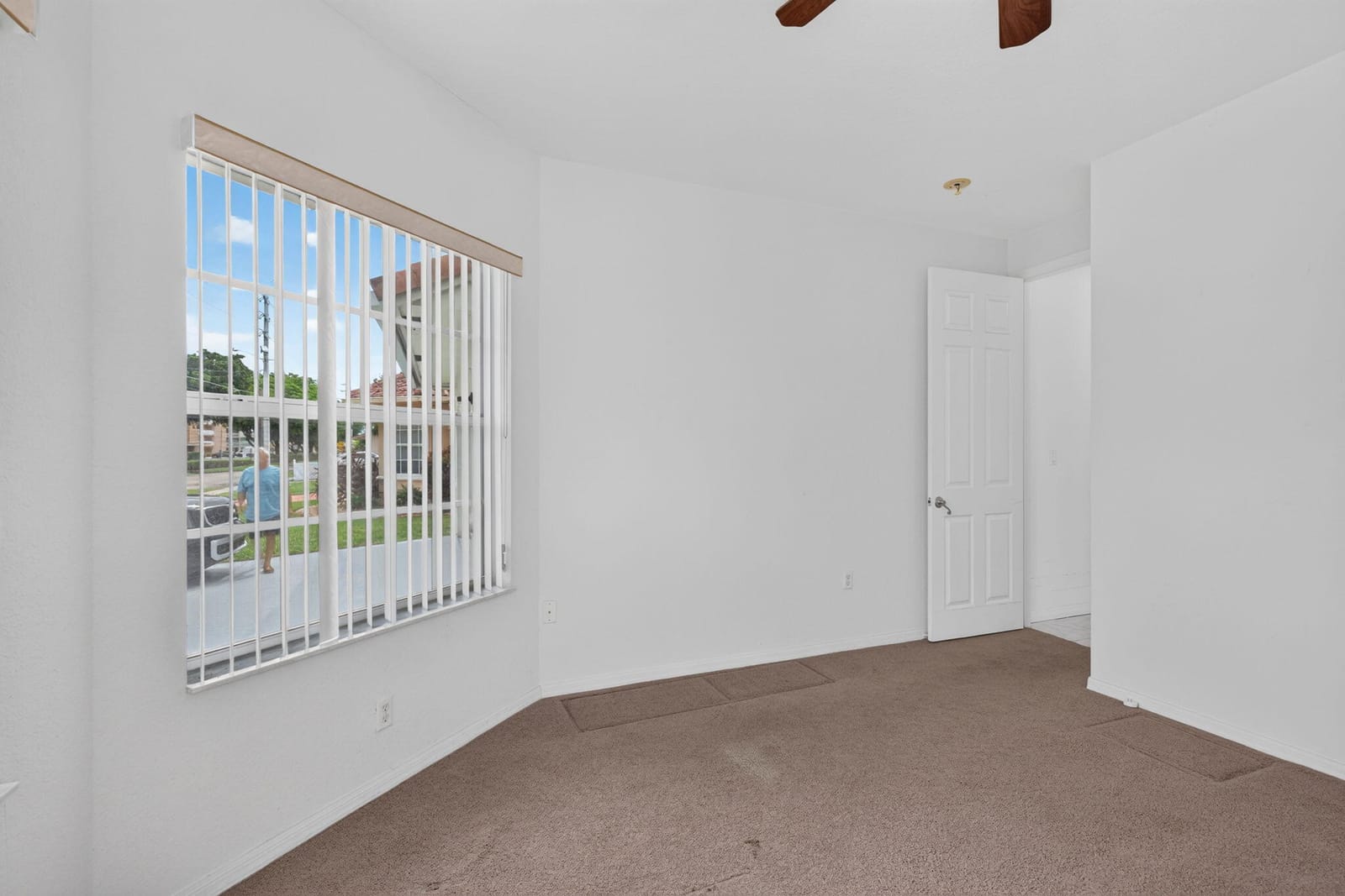 900 SE 2ND Avenue, Dania Beach, FL 33004 photo 29