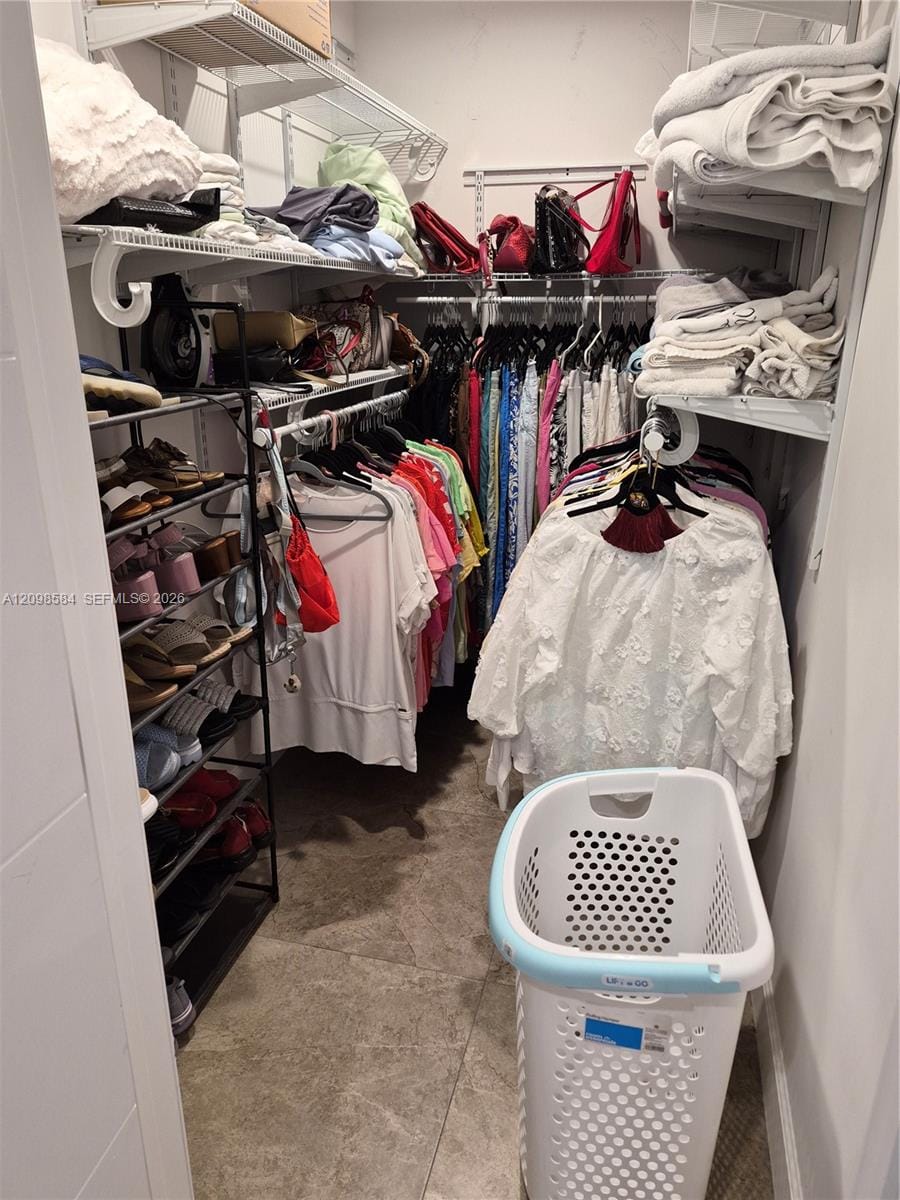 413 SW 10th Street — photo 11