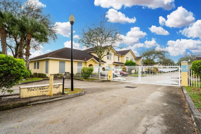 1235 NW 27TH Avenue, Pompano Beach, FL 33069