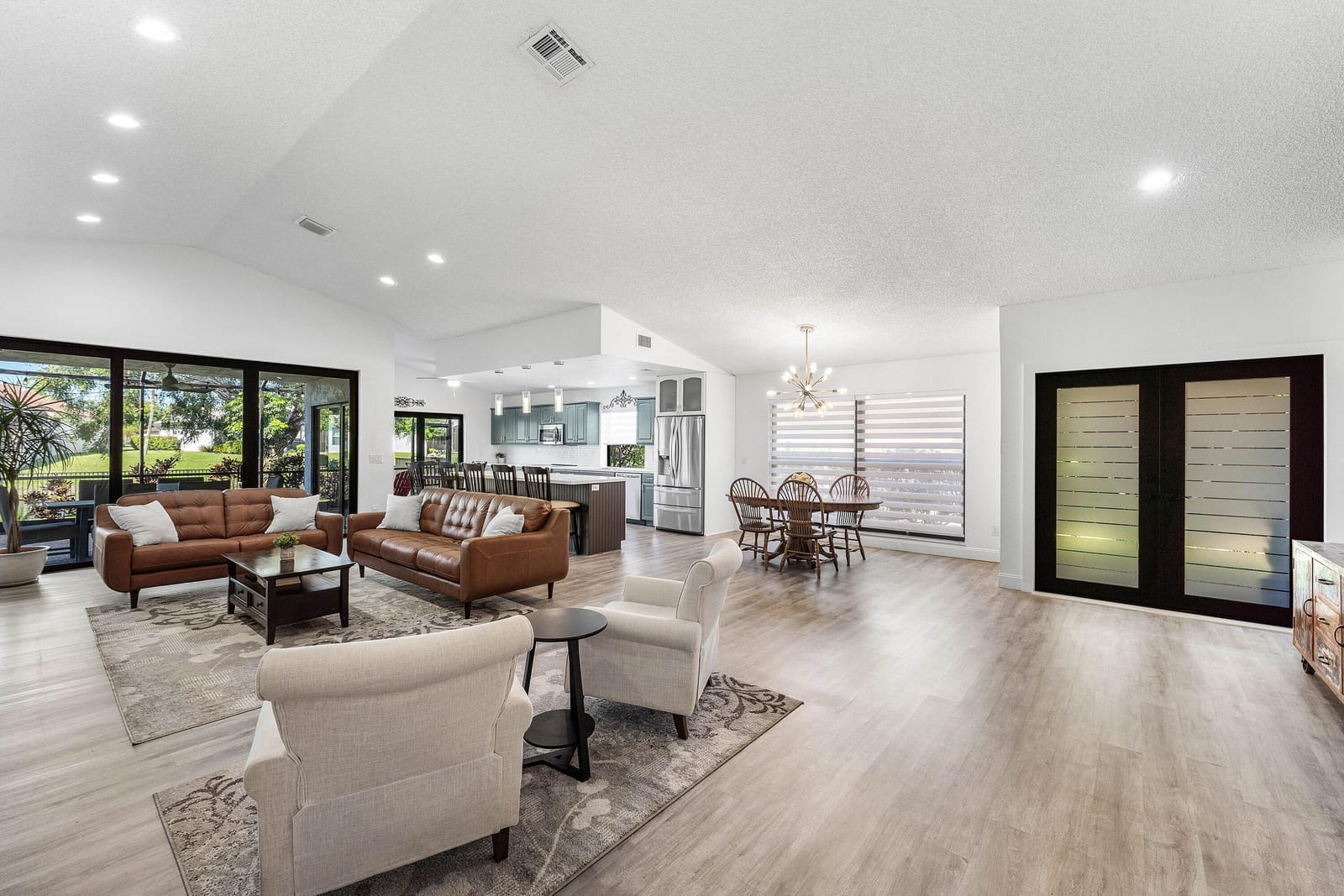 11074 HIGHLAND Circle — photo 3