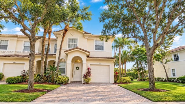 2695 SW 84th Terrace 104, Miramar, FL 33025