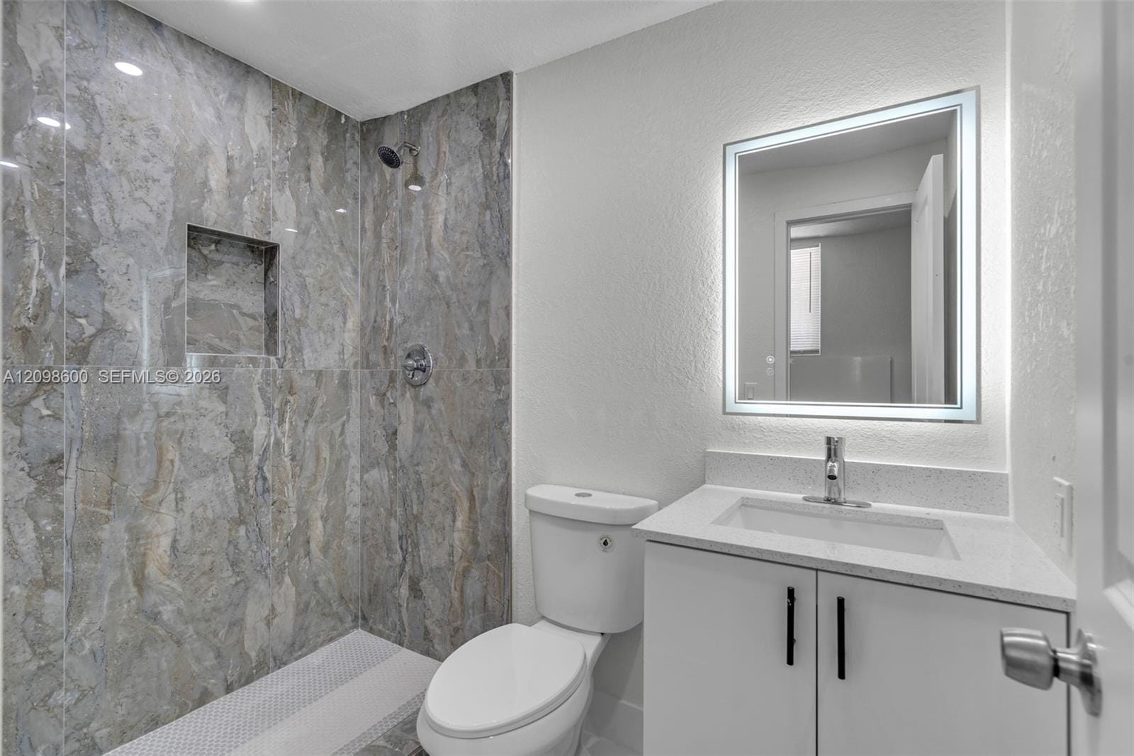 910 NW 123rd Street — photo 8