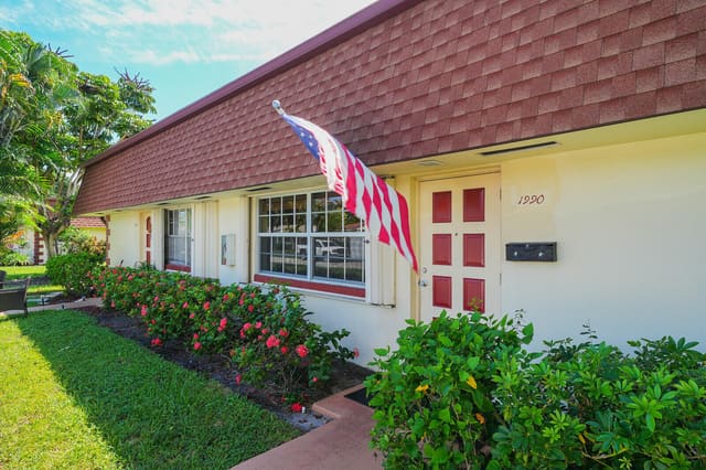 1990 NE 33RD Street 3, Lighthouse Point, FL 33064