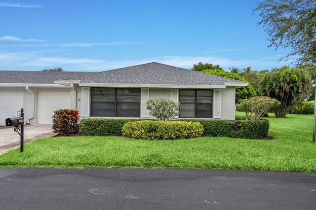 9880 Chestnut Tree Terrace B, Boynton Beach, FL 33436