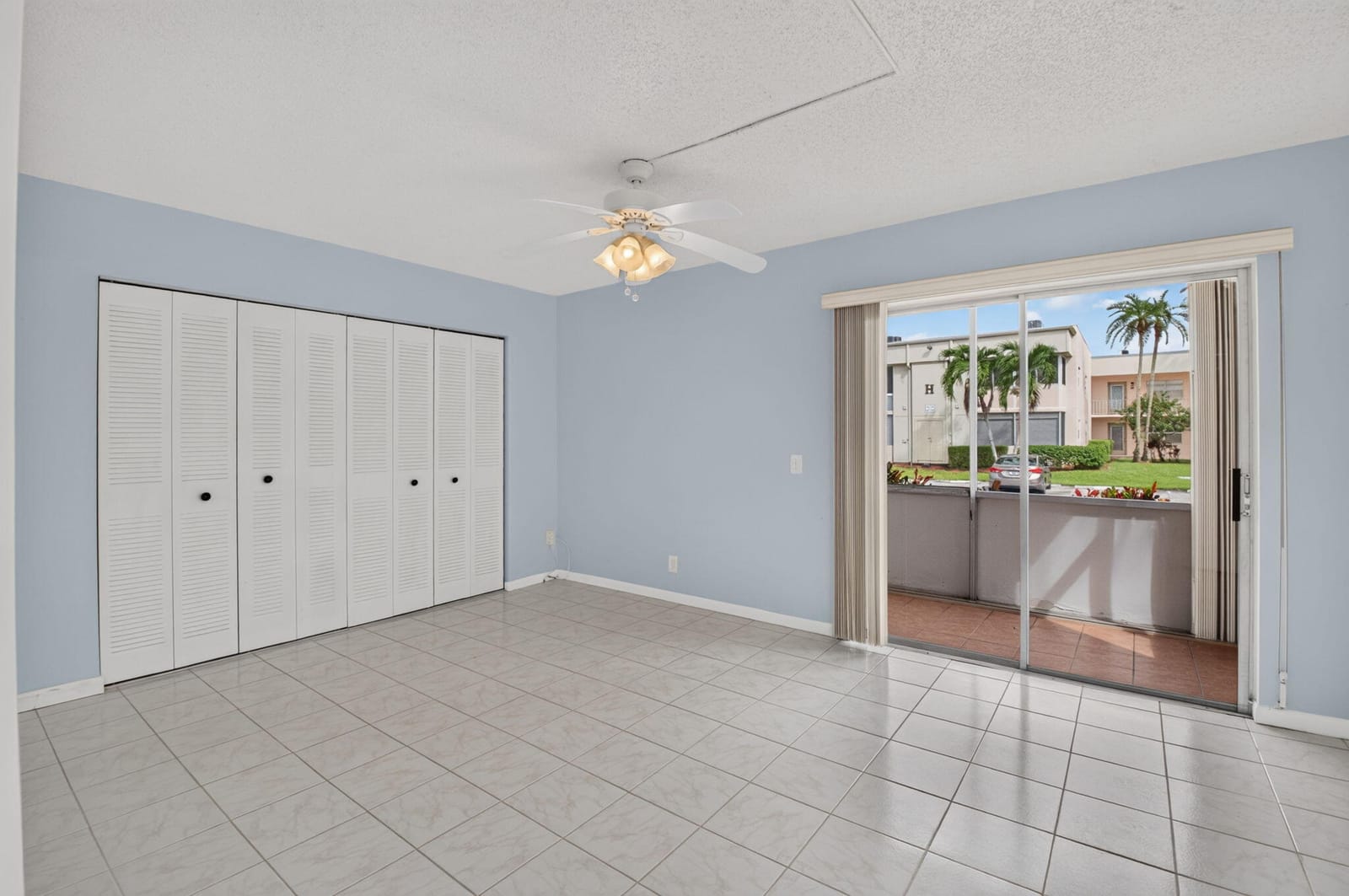 386 Capri I — photo 12