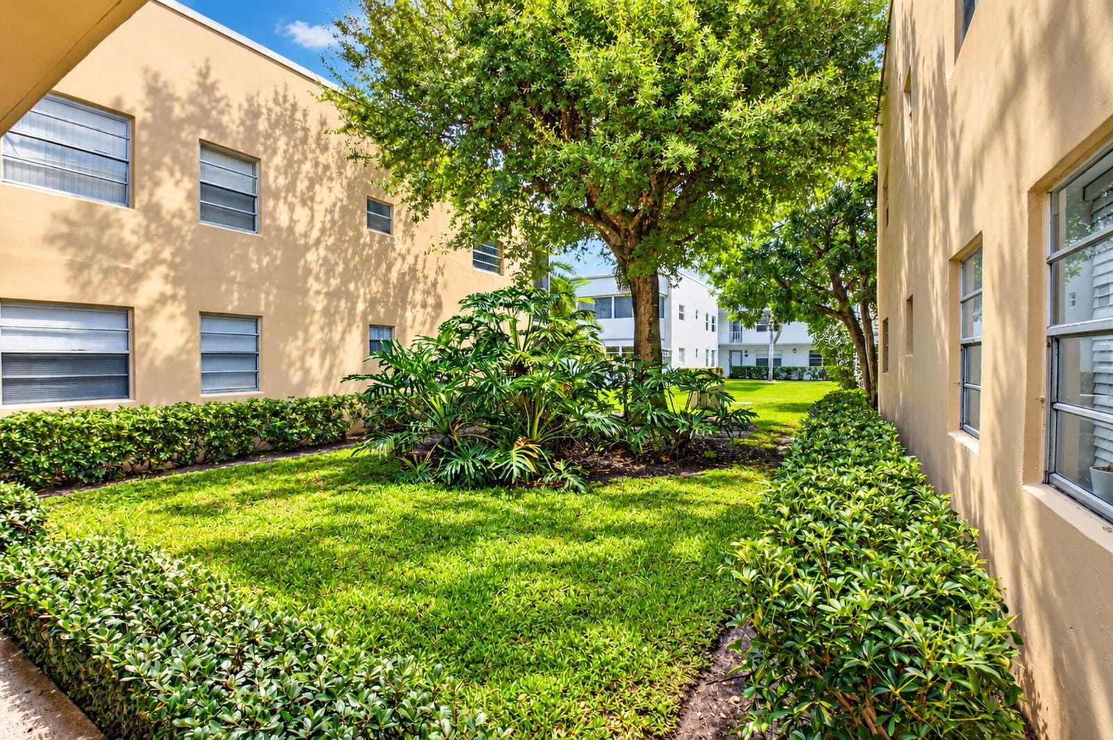 386 Capri I, Delray Beach, FL 33484 photo 18