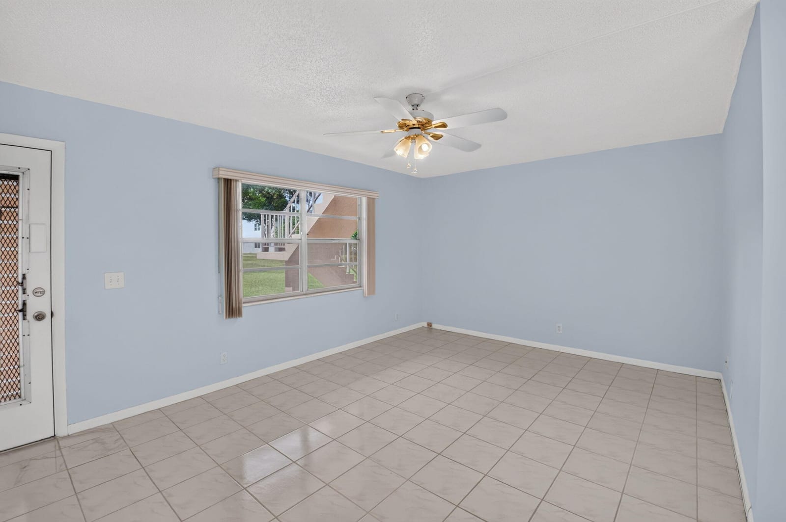 386 Capri I — photo 5
