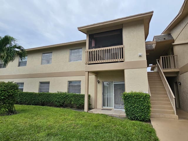 1822 ABBEY Road 105, West Palm Beach, FL 33415