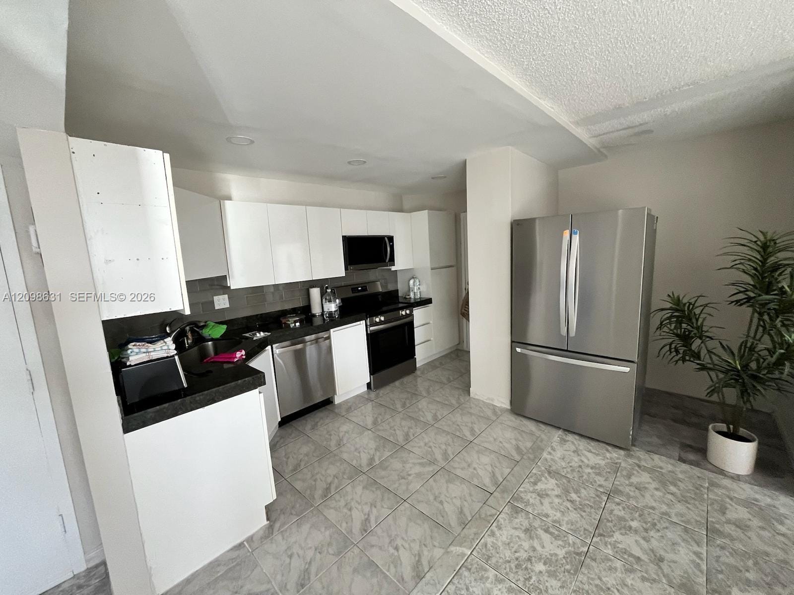 100 Golden Isles Drive 909, Hallandale Beach, FL 33009 photo 4