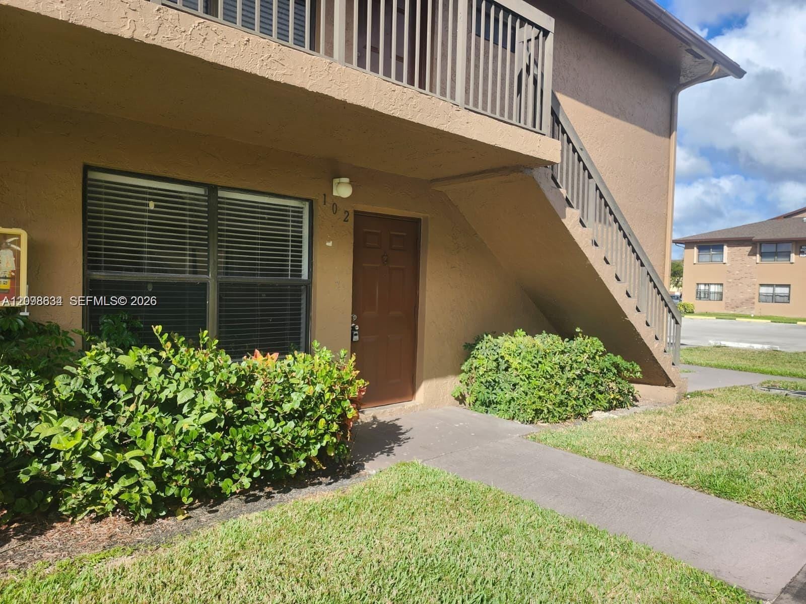 10037 Winding Lake Road 102, Sunrise, FL 33351 photo 2