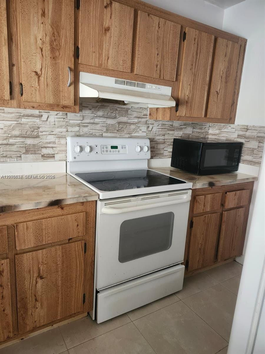 10037 Winding Lake Road 102, Sunrise, FL 33351 photo 3